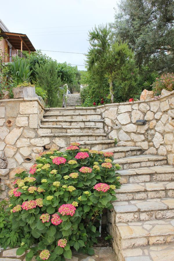 Porto Katsiki Guest Houses Athánion 外观 照片